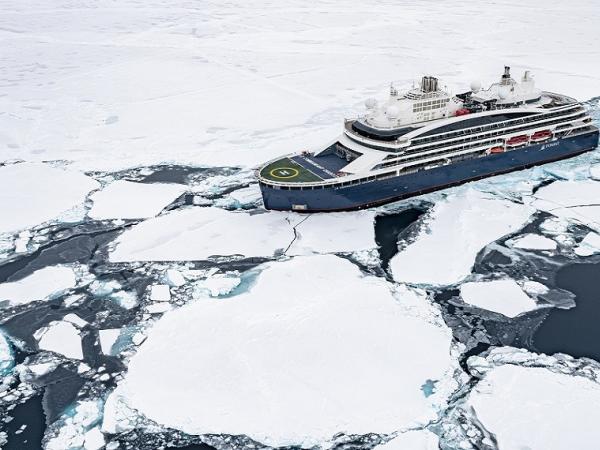 Arktis Tours Transarktisches Abenteuer Le Commandant Charcot Packeis