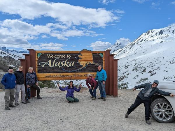 Arktis Tours, Alaska Sign
