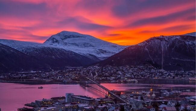Arktis Tours - Tromsö die Polarlicht Hauptstadt Norwegens