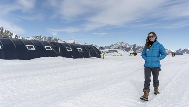Arktis Tours - Flugexpedition zu Südpol und Kaiserpinguinen - Union Glacier Camp