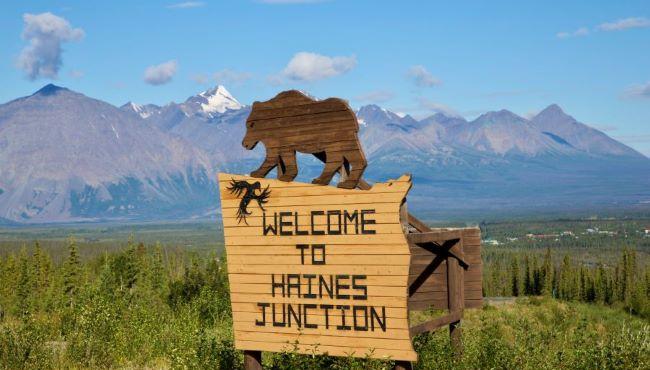Arktis Tours, Haines Junction